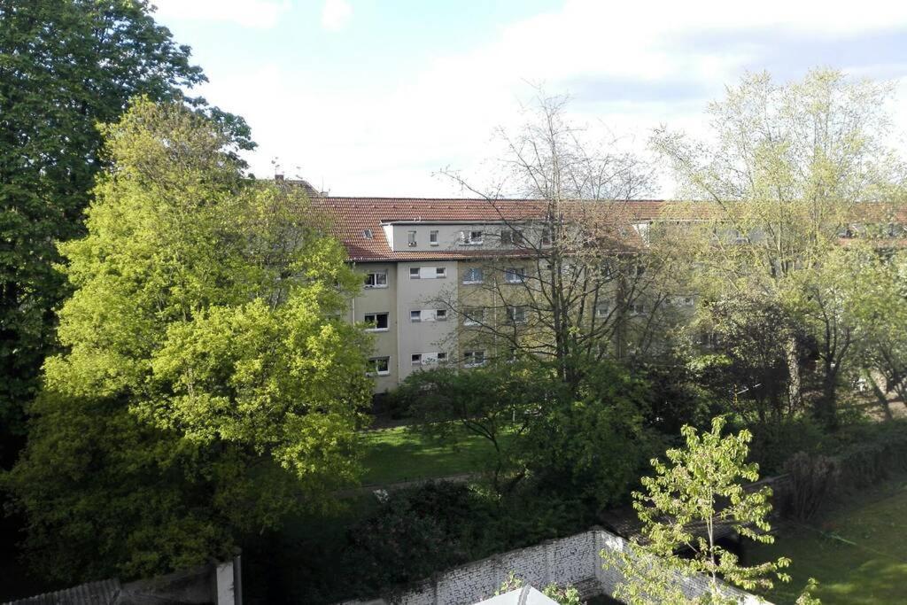 Beautiful Cozy 1-Room Apartment, Near Rhine デュッセルドルフ エクステリア 写真