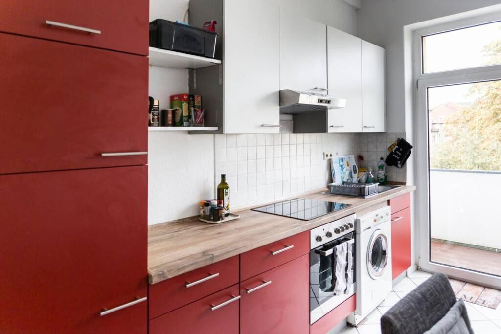 Beautiful Cozy 1-Room Apartment, Near Rhine デュッセルドルフ エクステリア 写真
