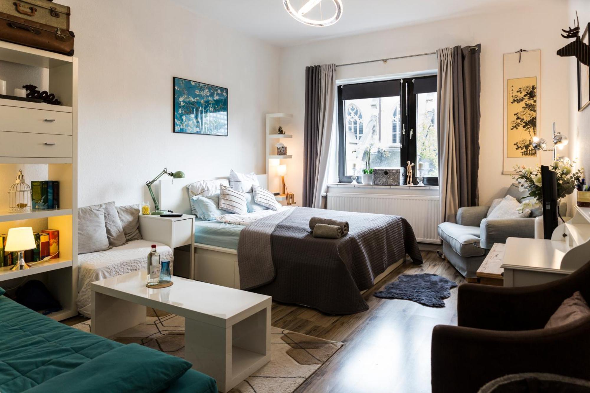 Beautiful Cozy 1-Room Apartment, Near Rhine デュッセルドルフ エクステリア 写真